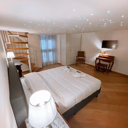 Luxury Bnb Dedeo Lejlighed Bari Eksteriør billede