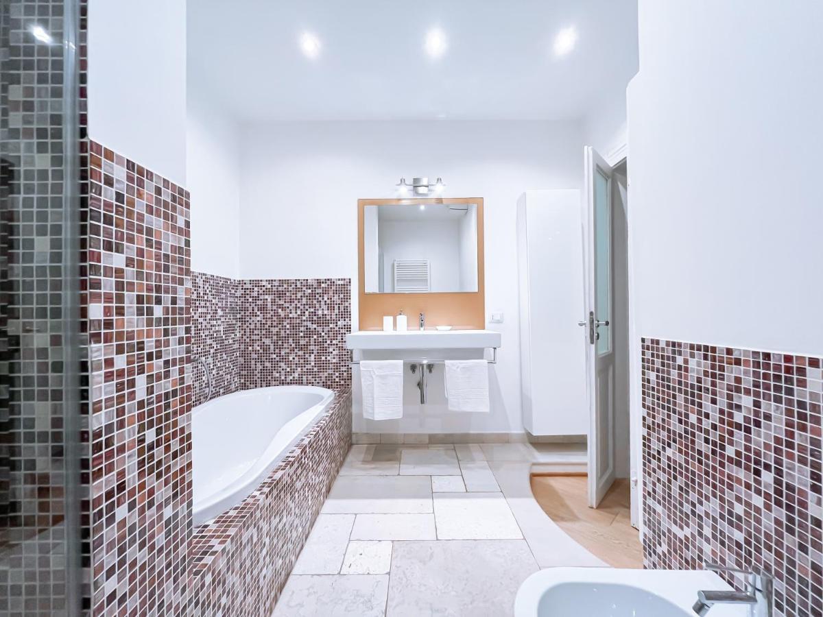 Luxury Bnb Dedeo Lejlighed Bari Eksteriør billede
